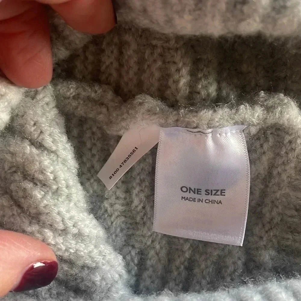 Gray‎ Beanie